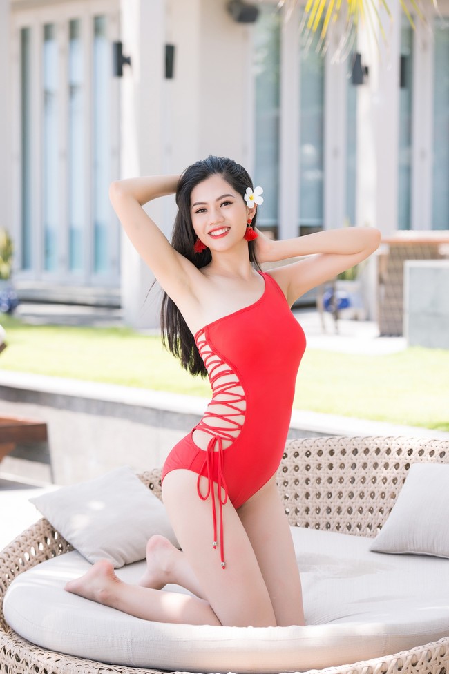 Những người đẹp sẽ kế nhiệm vương miện Hoa hậu của Đỗ Mỹ Linh khoe dáng sexy hết cỡ trong MV ca nhạc - Ảnh 10.