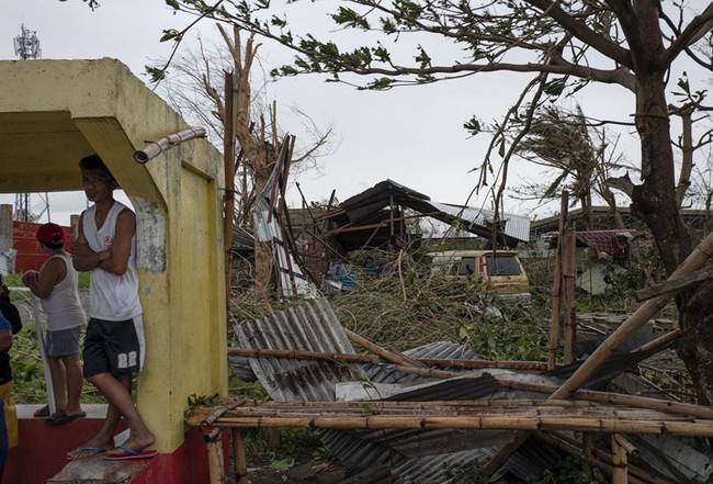 Số người chết vì bão Mangkhut ở Philippines tăng chóng mặt - Ảnh 1.
