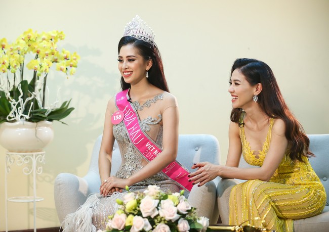 Cuộc phỏng vấn lúc 2h sáng của Tân Hoa hậu Trần Tiểu Vy với MC Nguyên Khang bật mí nhiều sự thật bất ngờ - Ảnh 6.