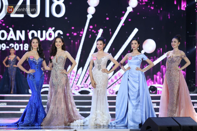 Style makeup của thí sinh Hoa hậu Việt Nam 2018 đáng khen bất ngờ, cô nào cô nấy đều xinh chứ không hề già nua, cứng nhắc - Ảnh 1. Style makeup của thí sinh Hoa hậu Việt Nam 2018 đáng khen bất ngờ, cô nào cô nấy đều xinh chứ không hề già nua, cứng nhắc - Ảnh 1.