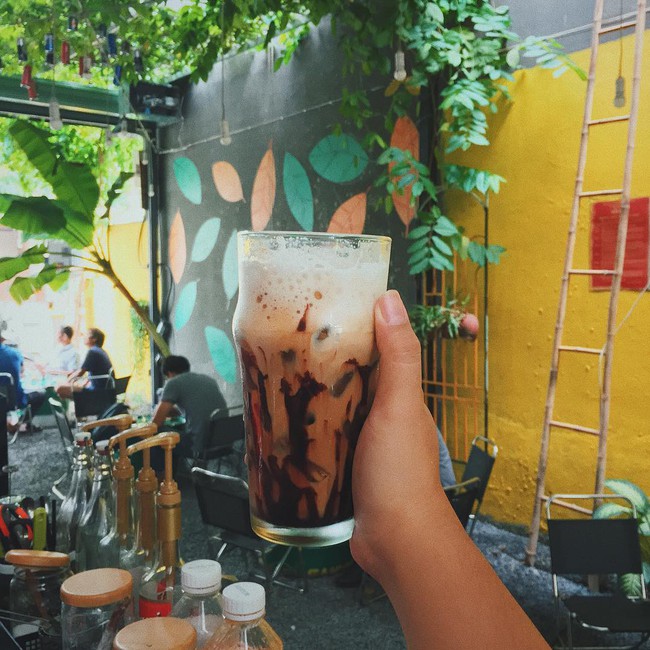 Dân sành cafe Sài Gòn chính hiệu mách bạn 5 địa chỉ thú vị để ngồi lì cả ngày không chán - Ảnh 5. Dân sành cafe Sài Gòn chính hiệu mách bạn 5 địa chỉ thú vị để ngồi lì cả ngày không chán - Ảnh 5.
