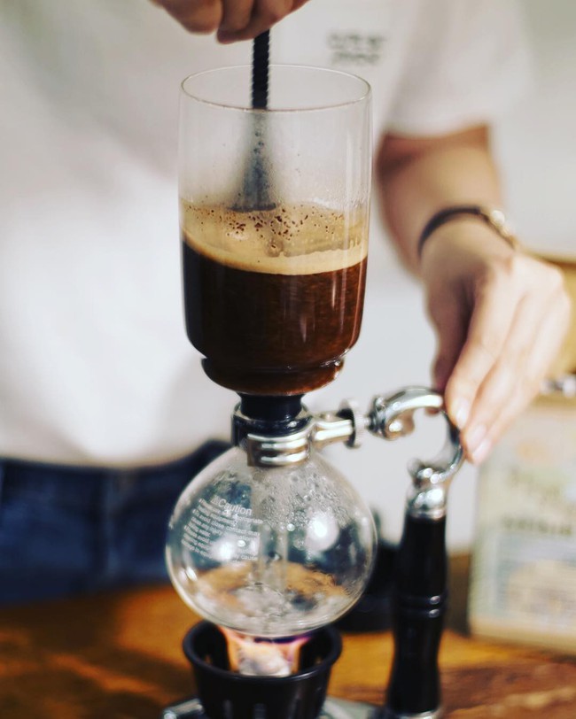 Dân sành cafe Sài Gòn chính hiệu mách bạn 5 địa chỉ thú vị để ngồi lì cả ngày không chán - Ảnh 18. Dân sành cafe Sài Gòn chính hiệu mách bạn 5 địa chỉ thú vị để ngồi lì cả ngày không chán - Ảnh 18.