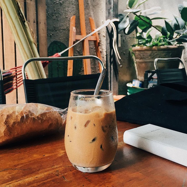 Dân sành cafe Sài Gòn chính hiệu mách bạn 5 địa chỉ thú vị để ngồi lì cả ngày không chán - Ảnh 6. Dân sành cafe Sài Gòn chính hiệu mách bạn 5 địa chỉ thú vị để ngồi lì cả ngày không chán - Ảnh 6.
