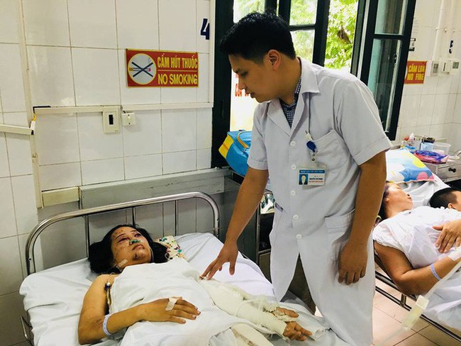 4 ngày sau tai nạn thảm khốc ở Lai Châu, người phụ nữ vẫn chưa hay biết mẹ ruột và con trai 16 tháng tuổi đã tử vong - Ảnh 2.