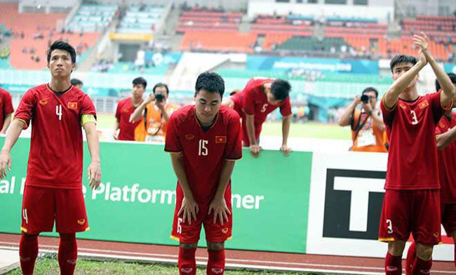 Những khó khăn đau đớn giờ mới tiết lộ của các chàng trai Olympic Việt Nam - Ảnh 2.