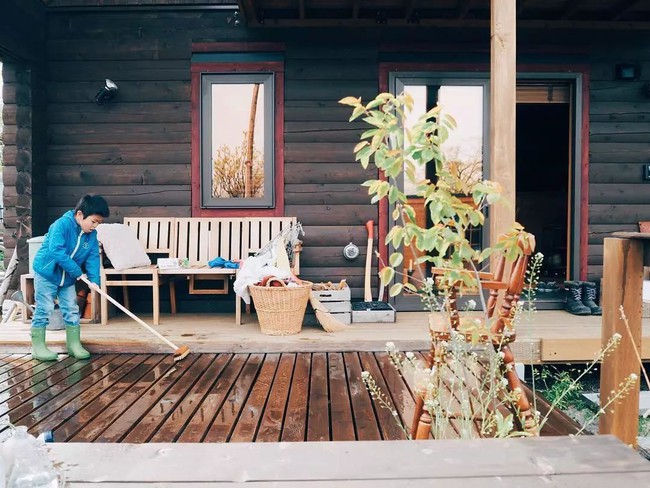 Cuộc sống yên bình bên ngôi nhà gỗ của gia đình 4 người ở vùng nông thôn Nhật Bản - Ảnh 11.