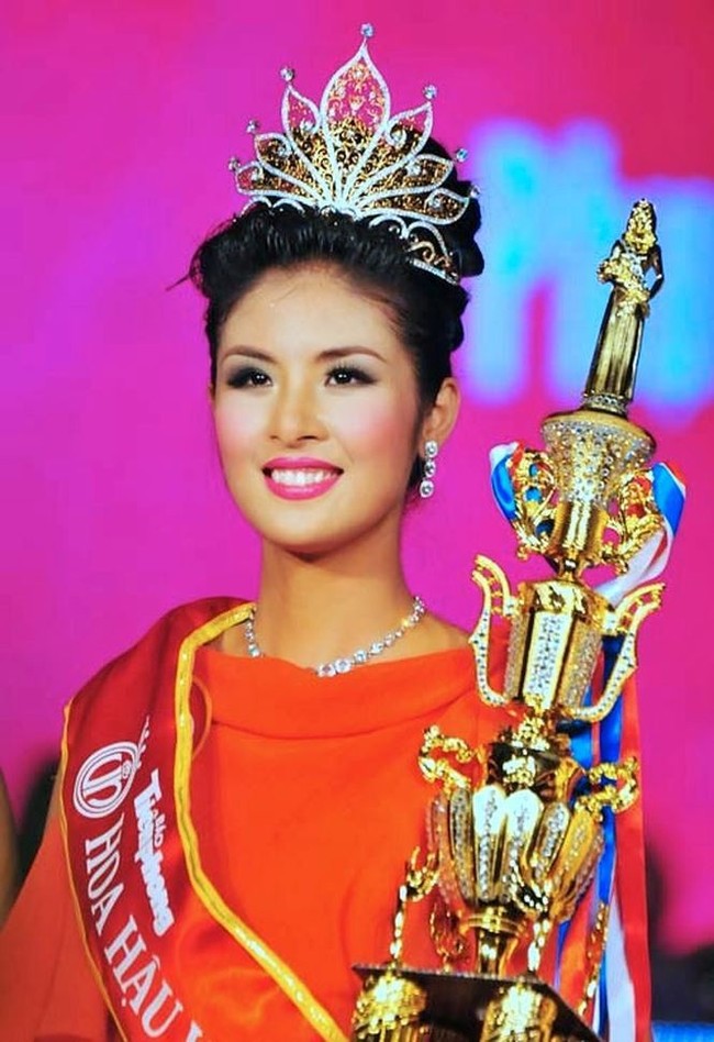 Hoa hậu Việt Nam ngày mới đăng quang: Người bị ném đá về nhan sắc, kẻ được cả truyền thông quốc tế tán dương - Ảnh 9.