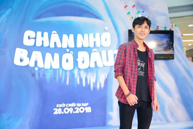 Vợ chồng Khải Anh - Đan Lê đưa 2 con đi xem phim dịp Trung thu - Ảnh 6. Vợ chồng Khải Anh - Đan Lê đưa 2 con đi xem phim dịp Trung thu - Ảnh 6.