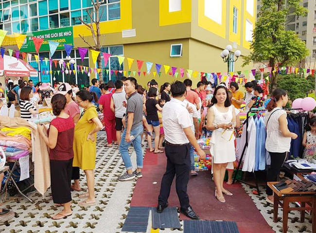 Hà Nội: Cư dân chung cư thức thâu đêm dựng trại cho trẻ vui Trung thu - Ảnh 18.