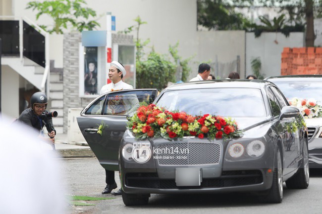 Ăn hỏi nhưng lại có màn rước dâu, thực ra hôm nay mới là ngày cưới của Lan Khuê và thiếu gia John Tuấn Nguyễn? - Ảnh 1.