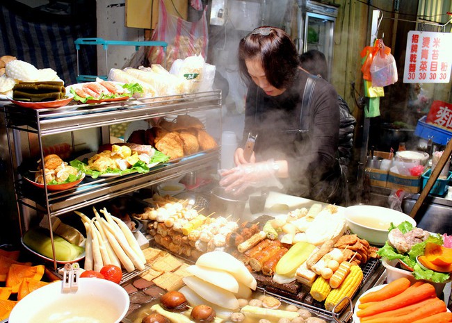 Muốn biết ẩm thực đường phố châu Á đỉnh thế nào, ghé ngay 8 thành phố này, số 5 là của Việt Nam - Ảnh 6.
