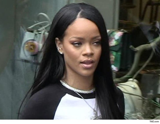 Đang yên ổn, Rihanna bỗng tá hỏa vì nhà lại bị đột nhập - Ảnh 1.