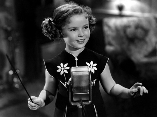 Cuộc đời Shirley Temple: Từ thần đồng diễn xuất đoạt giải Oscar khi mới 7 tuổi đến nữ chính trị gia kiệt xuất được tổng thống Mỹ nể trọng - Ảnh 5.