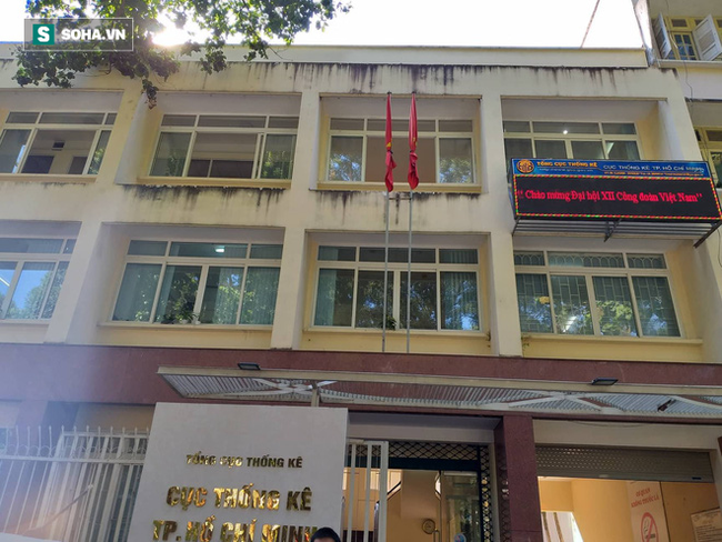 Khắp nơi treo cờ rủ Quốc tang Chủ tịch nước Trần Đại Quang - Ảnh 38.