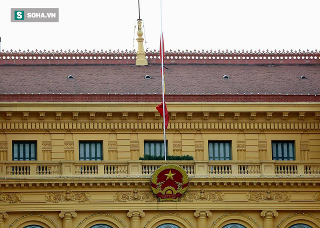 Khắp nơi treo cờ rủ Quốc tang Chủ tịch nước Trần Đại Quang - Ảnh 18.