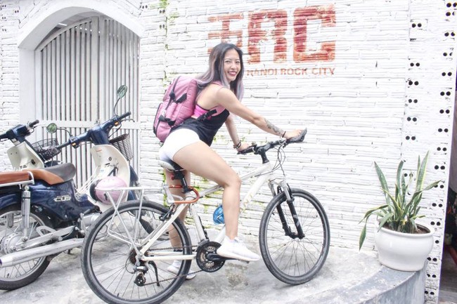 Tập cơ mông tại nhà siêu hiệu quả cùng huấn luyện viên để củng cố vòng 3 sexy - Ảnh 1. Tập cơ mông tại nhà siêu hiệu quả cùng huấn luyện viên để củng cố vòng 3 sexy - Ảnh 1.