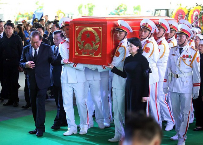 Chủ tịch nước Trần Đại Quang trở về đất mẹ - Ảnh 21.