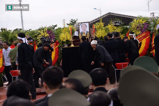 Chủ tịch nước Trần Đại Quang trở về đất mẹ - Ảnh 7.
