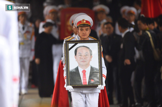 Chủ tịch nước Trần Đại Quang trở về đất mẹ - Ảnh 64.