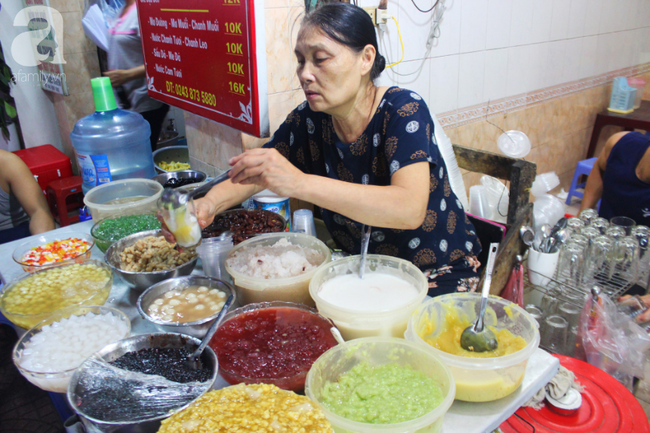 Ăn vặt ở Gia Lâm: Nhất định không thể bỏ qua 2 quán ăn vặt cực nổi tiếng nằm ngay cạnh nhau - Ảnh 3.