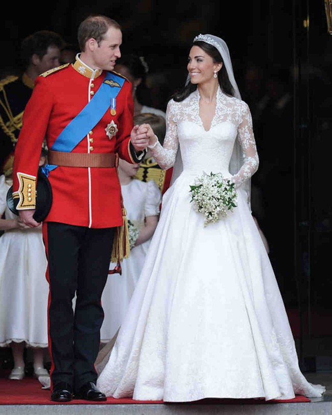 Để ý mới thấy, váy cưới của Nhã Phương trông cũng hao hao váy cưới của Hoa hậu Đặng Thu Thảo - Ảnh 13.