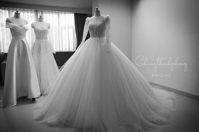 Để ý mới thấy, váy cưới của Nhã Phương trông cũng hao hao váy cưới của Hoa hậu Đặng Thu Thảo - Ảnh 7.