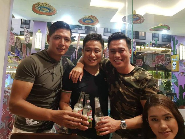 Cuộc gặp gỡ thú vị giữa Minh Tiệp - Bình Minh - Việt Anh cùng các cô vợ xinh đẹp khiến người hâm mộ xôn xao - Ảnh 2. Cuộc gặp gỡ thú vị giữa Minh Tiệp - Bình Minh - Việt Anh cùng các cô vợ xinh đẹp khiến người hâm mộ xôn xao - Ảnh 2.