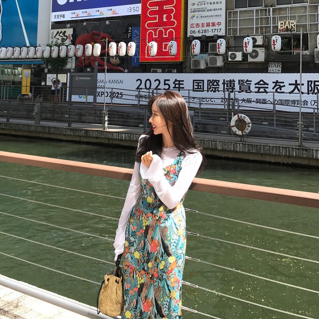 Street style Châu Á: 15 bộ đồ tuần này rất đáng để bạn học tập cho mùa thu cận kề - Ảnh 7. Street style Châu Á: 15 bộ đồ tuần này rất đáng để bạn học tập cho mùa thu cận kề - Ảnh 7.