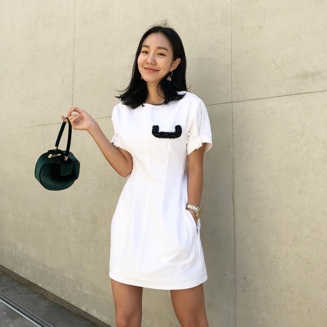 Street style Châu Á: 15 bộ đồ tuần này rất đáng để bạn học tập cho mùa thu cận kề - Ảnh 13. Street style Châu Á: 15 bộ đồ tuần này rất đáng để bạn học tập cho mùa thu cận kề - Ảnh 13.