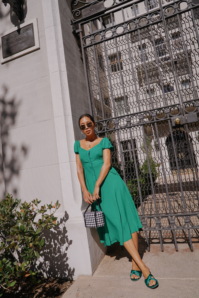 Street style Châu Á: 15 bộ đồ tuần này rất đáng để bạn học tập cho mùa thu cận kề - Ảnh 14. Street style Châu Á: 15 bộ đồ tuần này rất đáng để bạn học tập cho mùa thu cận kề - Ảnh 14.