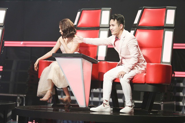 Ngồi ghế nóng The Voice Kids, Bảo Anh bị ức hiếp đến mức phải năn nỉ xin được nói - Ảnh 4. Ngồi ghế nóng The Voice Kids, Bảo Anh bị ức hiếp đến mức phải năn nỉ xin được nói - Ảnh 4.