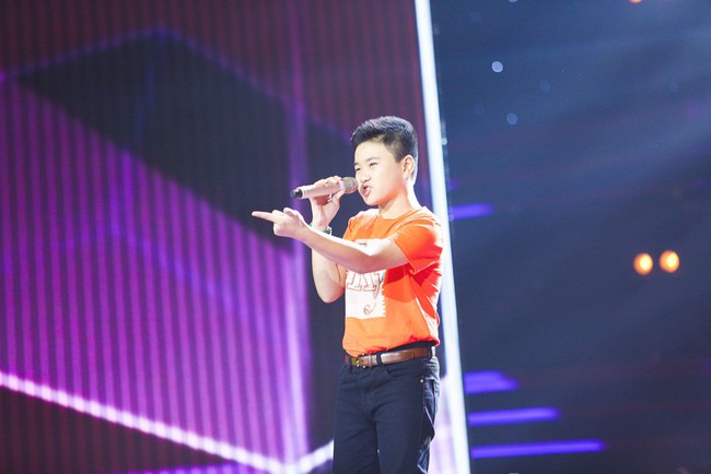 Ngồi ghế nóng The Voice Kids, Bảo Anh bị ức hiếp đến mức phải năn nỉ xin được nói - Ảnh 10. Ngồi ghế nóng The Voice Kids, Bảo Anh bị ức hiếp đến mức phải năn nỉ xin được nói - Ảnh 10.