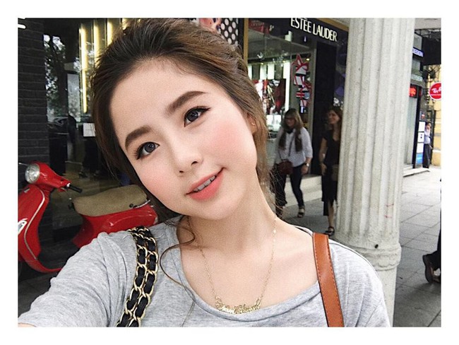 Selfie vội cùng chồng, vậy mà Nam Thương vẫn khiến cả ngàn người rớt tim vì quá xinh - Ảnh 7.