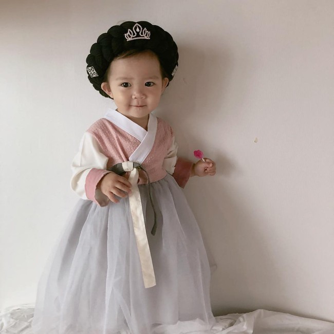 Cô bé Hàn Quốc được phong thánh khó ở của năm với loạt biểu cảm cau có gắt không chịu được! - Ảnh 3.