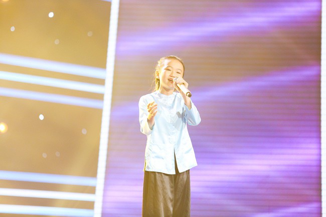 Giành thí sinh The Voice Kids, Bảo Anh bị Lưu Hương Giang nhắc nhở: Rụng lông mi giả kìa em - Ảnh 15.