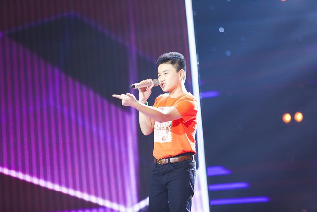 Giành thí sinh The Voice Kids, Bảo Anh bị Lưu Hương Giang nhắc nhở: Rụng lông mi giả kìa em - Ảnh 10.