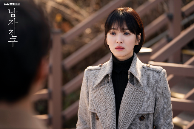 Với 4 tips diện đồ ai cũng học được, Song Hye Kyo vừa hóa nữ thần công sở lại cưa đổ trai trẻ trong Encounter - Ảnh 9.