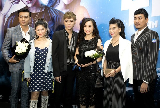 Cát Phượng và Kiều Minh Tuấn tay trong tay đi sự kiện sau một thời gian vắng bóng vì scandal với An Nguy - Ảnh 2. Cát Phượng và Kiều Minh Tuấn tay trong tay đi sự kiện sau một thời gian vắng bóng vì scandal với An Nguy - Ảnh 2.
