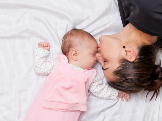 Lí giải của các nhà khoa học vì sao bé sơ sinh lại có mùi thơm quyến rũ mẹ nào cũng muốn hít hà mãi - Ảnh 2.