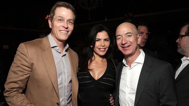Người thứ 3 chen vào hôn nhân 25 năm của tỷ phú Amazon: Sự nghiệp lừng lẫy và từng là vợ bạn thân Jeff Bezos - Ảnh 5.