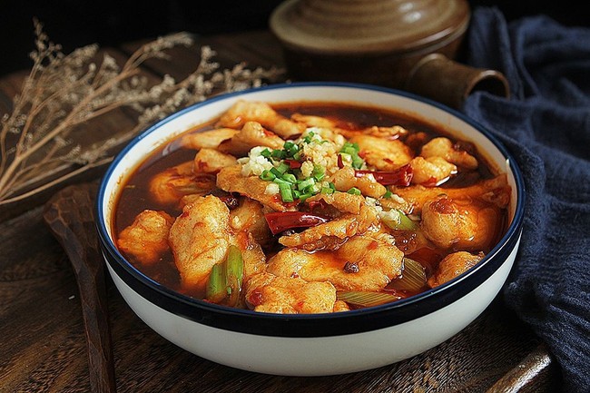 Trời lạnh nấu ngay canh cá kiểu Tứ Xuyên cay thơm xuýt xoa tận hưởng cùng cả nhà - Ảnh 5. Trời lạnh nấu ngay canh cá kiểu Tứ Xuyên cay thơm xuýt xoa tận hưởng cùng cả nhà - Ảnh 5.