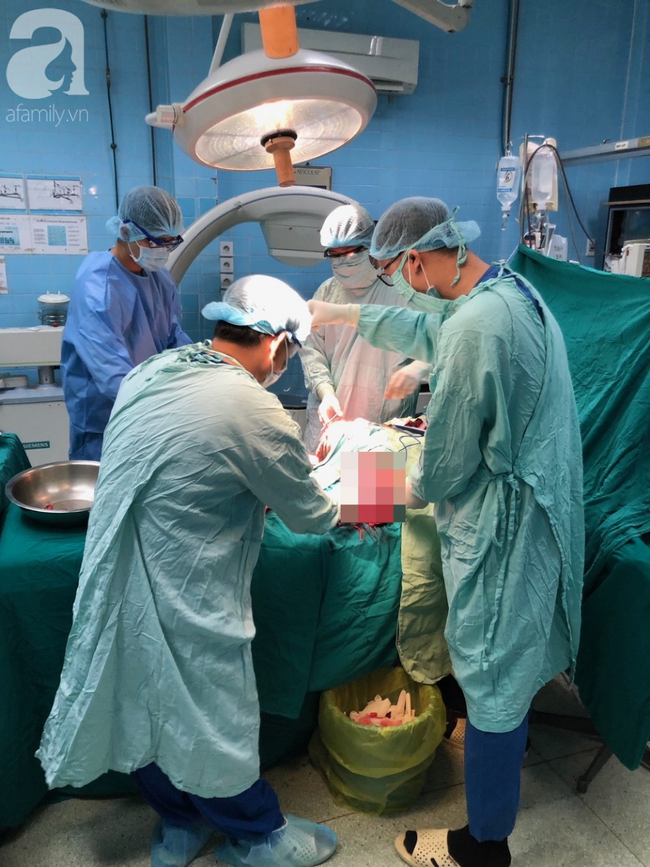 Tai nạn kinh hoàng: Ngã vào máy ép giấy đang hoạt động, nam thanh niên 24 tuổi bị đứt lìa hai đùi - Ảnh 4. Tai nạn kinh hoàng: Ngã vào máy ép giấy đang hoạt động, nam thanh niên 24 tuổi bị đứt lìa hai đùi - Ảnh 4.