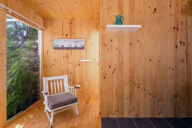 Ngôi nhà hot rần rần vì diện tích cực nhỏ và tiết kiệm chi phí nhờ làm từ chất liệu gỗ và Polycarbonate - Ảnh 7.