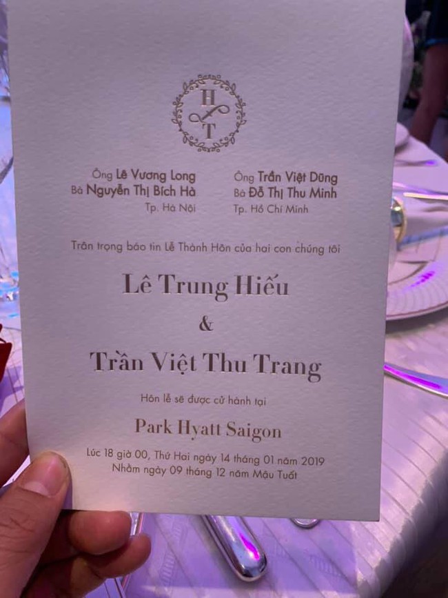 Chú rể Lê Hiếu diện áo phông, đội mũ lưỡi trai chăm chú tập dượt trước giờ diễn ra đám cưới bí mật - Ảnh 4. Chú rể Lê Hiếu diện áo phông, đội mũ lưỡi trai chăm chú tập dượt trước giờ diễn ra đám cưới bí mật - Ảnh 4.