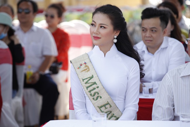 Mặc ồn ào bị tố vô ơn, Hoa hậu Trái đất Phương Khánh vẫn điềm nhiên xuất hiện  - Ảnh 9.