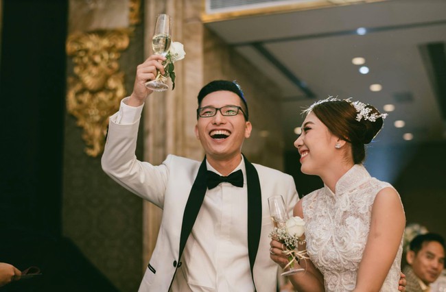 1 năm ngày sau ngày cưới chồng ngoại quốc, em gái Trấn Thành vẫn tận hưởng cảnh vợ chồng son viên mãn - Ảnh 4.