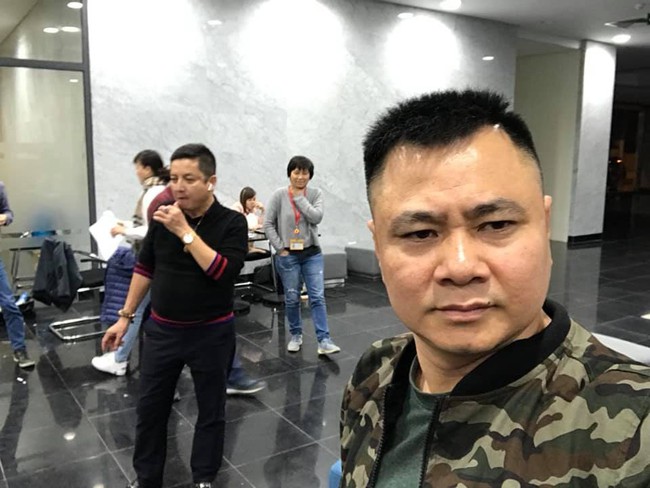Táo Quân 2019: Chí Trung cuối cùng cũng xuất hiện trong buổi tập đêm cùng Tự Long, Xuân Bắc  - Ảnh 1.
