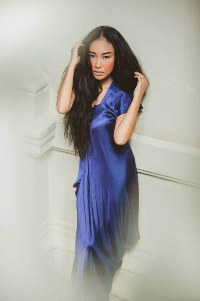 Mẹ Đoan Trang lần đầu thử sức làm người mẫu cùng con gái - Ảnh 1.