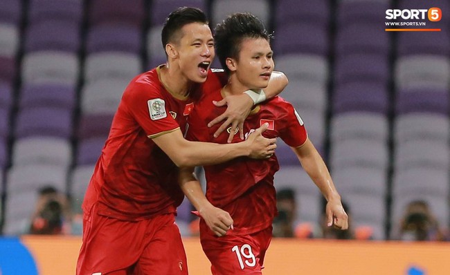 Việt Nam 2-0 Yemen: Thầy trò Park Hang-seo thấp thỏm chờ vé đi tiếp - Ảnh 2.