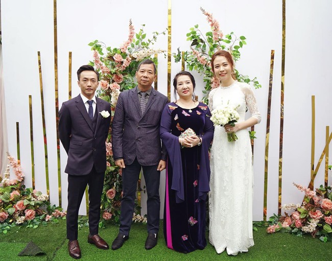 Đàm Thu Trang - mỹ nhân showbiz duy nhất được đích thân nữ đại gia Như Loan mang sính lễ tới rước về làm dâu - Ảnh 8.